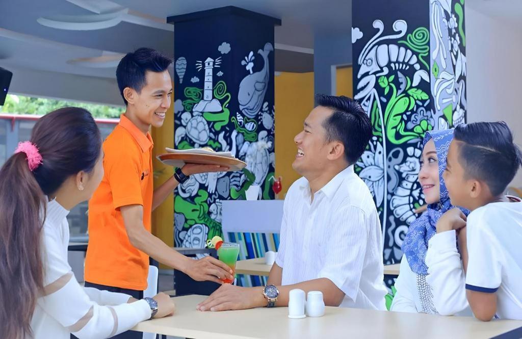Fizz Hotel Lombok Quần đảo Gili Ngoại thất bức ảnh