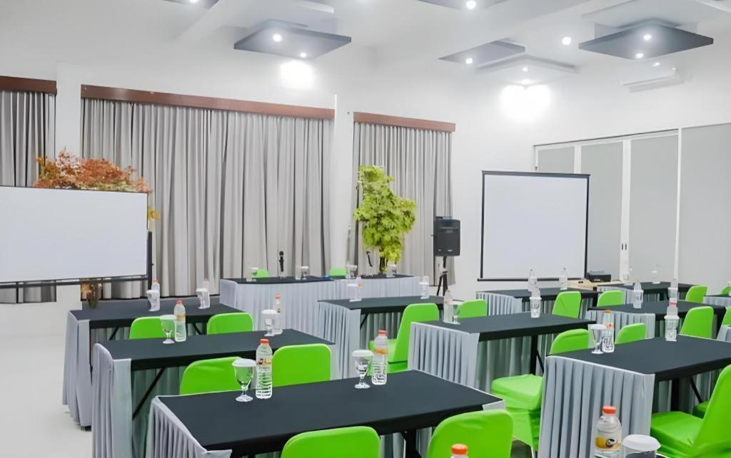 Fizz Hotel Lombok Quần đảo Gili Ngoại thất bức ảnh